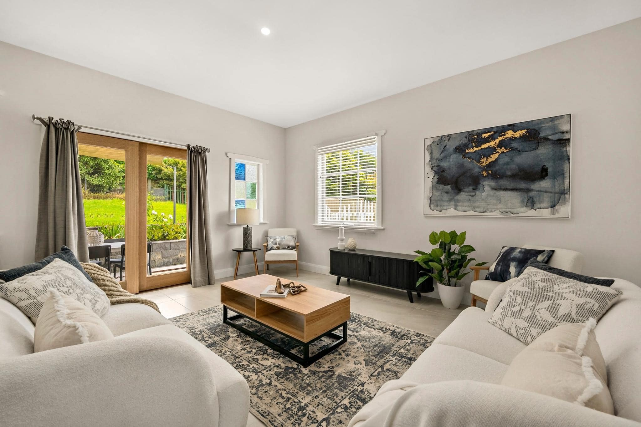 Internal pre-sale house painting completed by the team at Newcastle Painting Specialists. This home is located in Newcastle area and shows the lounge room